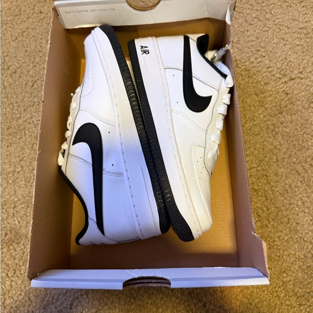 Nike Air White and Black Sneakers